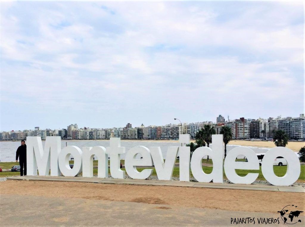 Letrero de Montevideo, Uruguay