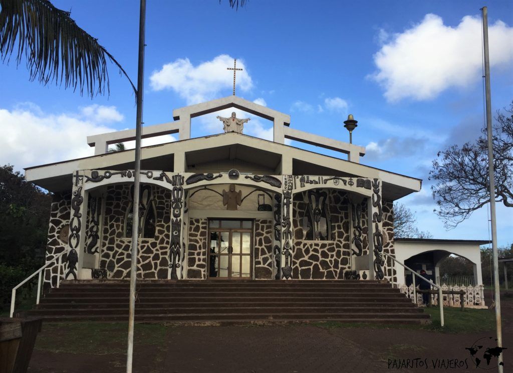 Iglesia de Santa Cruz sin gluten free isla de pascua chile viaje