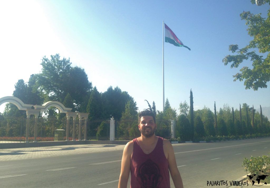 Bandera Tayikistán