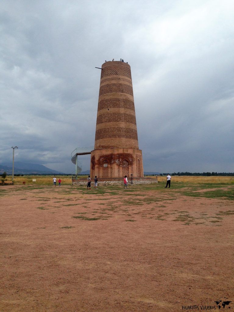 Torre Burana Kirguistan Viaje Gluten Ruta 