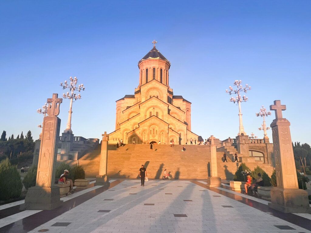 Gergeti georgia kazbegi anaruri